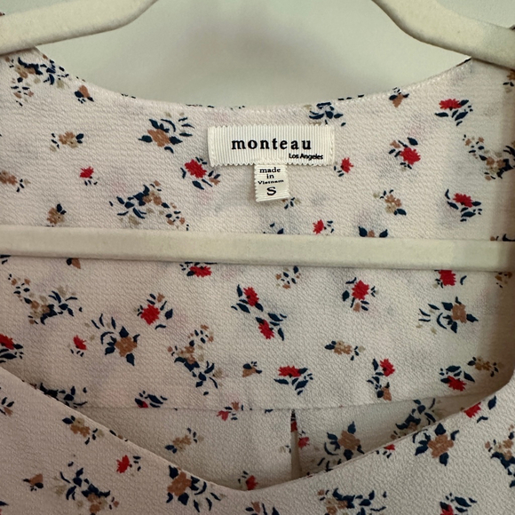 Monteau Flutter Sleeve Top Peplum Feminine Cottage Core Blouse - S - Picture 2 of 4